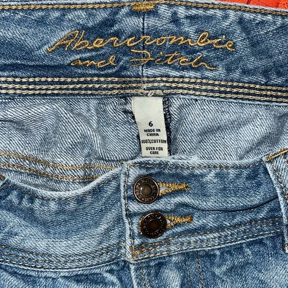 Abercrombie & Fitch Women’s Distressed Mini Skirt Size 6 - Picture 2 of 8